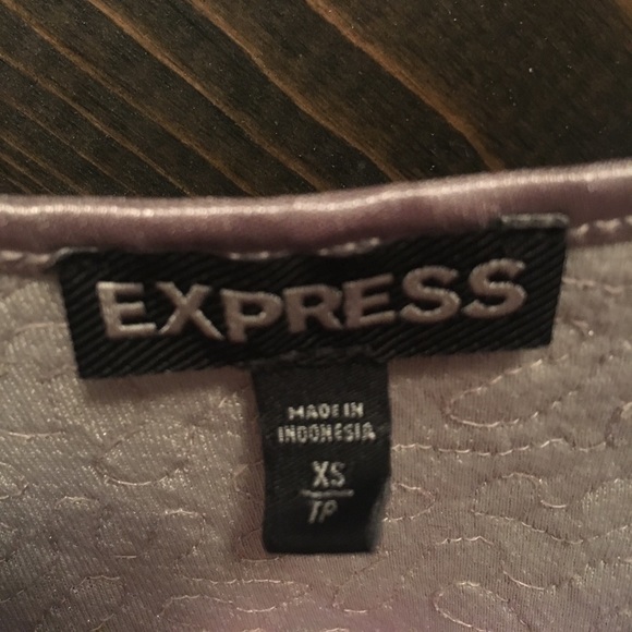 Sequin v-neck tank top - express - Picture 4 of 5